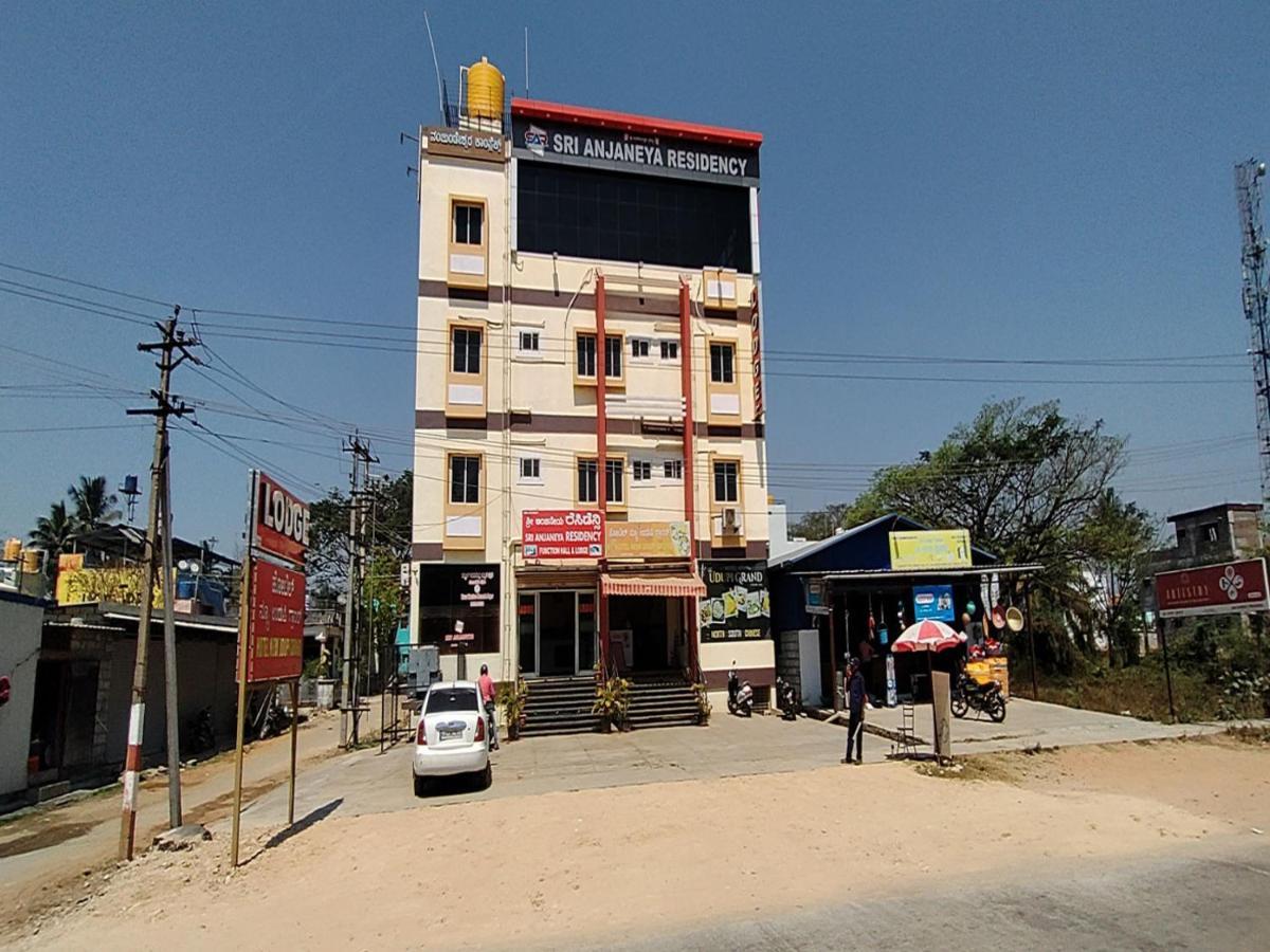 Anjaneya Comforts Shimoga Eksteriør bilde